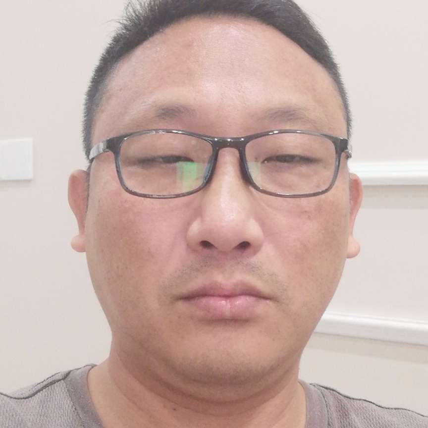 冷月挽手温柔的照片
