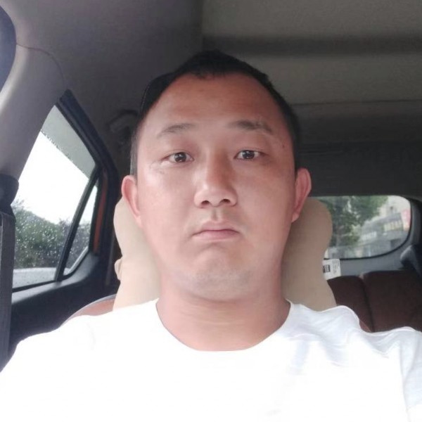 一炮红哥的照片