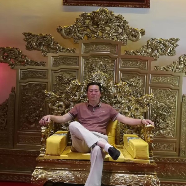 落寂闻尘宵的照片