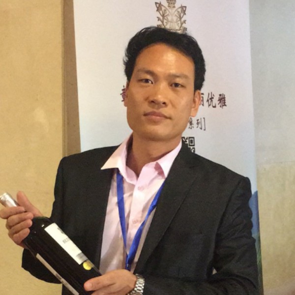 杨酷的照片