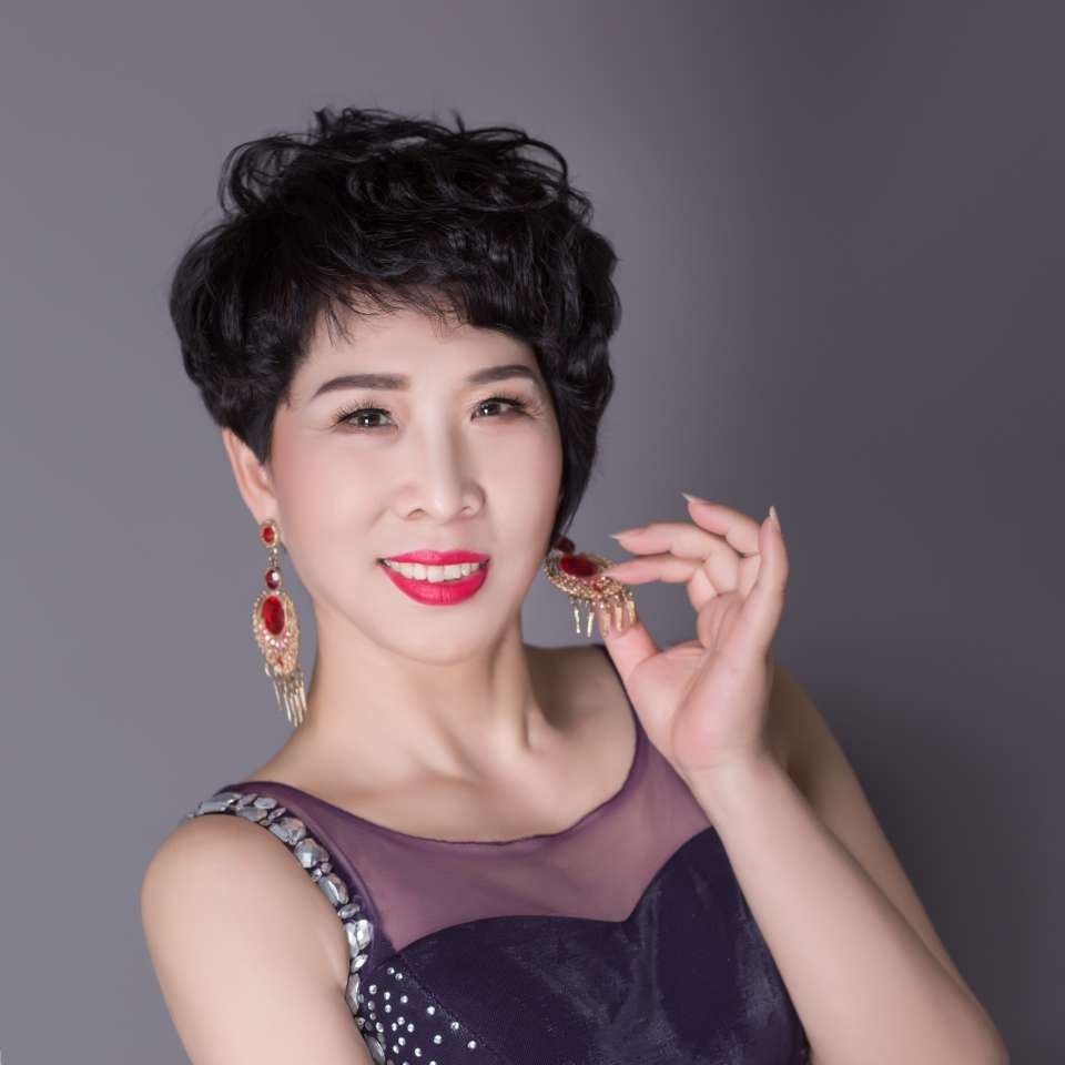 航空蹁跹明理的照片