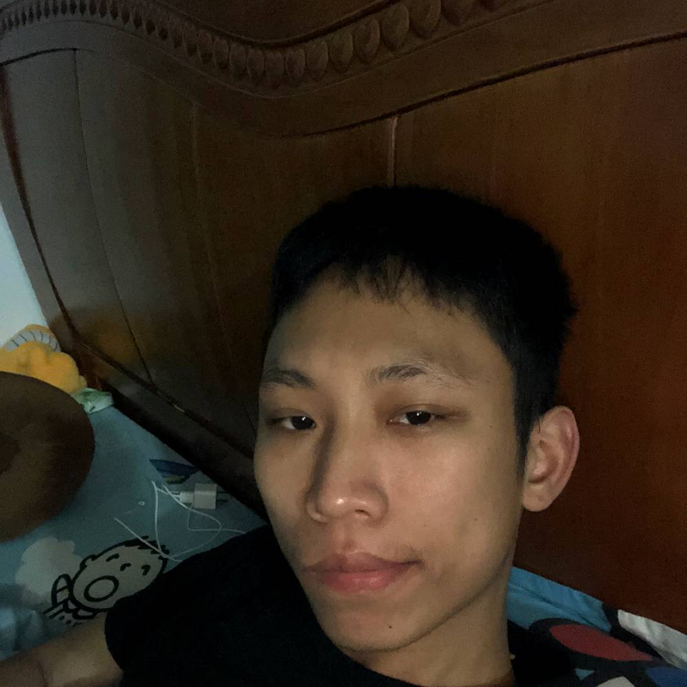 袁嘉威的照片
