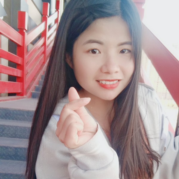 被动的丫头的照片