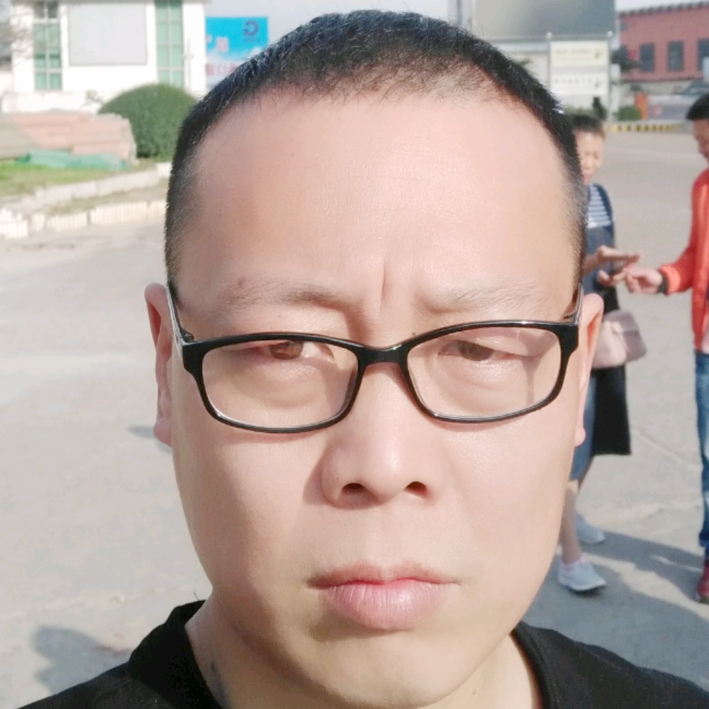 过客踢沉默的照片