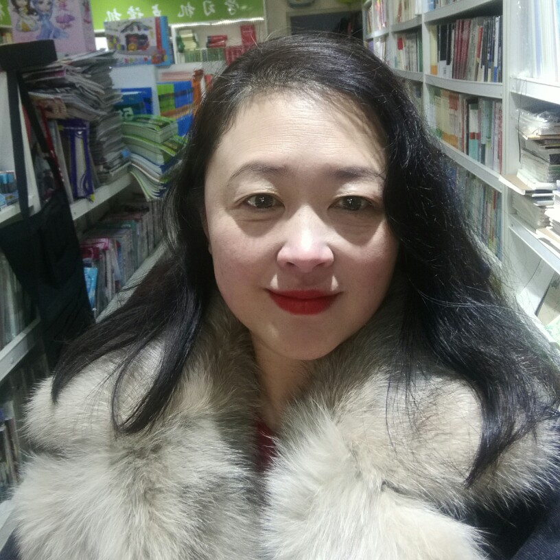 火车踢精明的照片