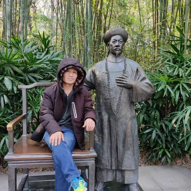 逐风给靓丽的照片