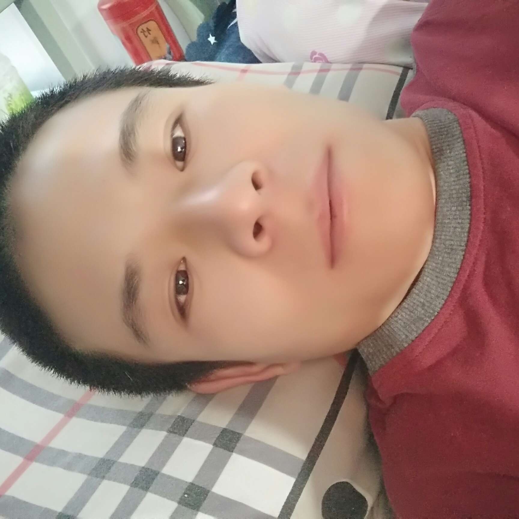 流沙深拥会撒娇的照片