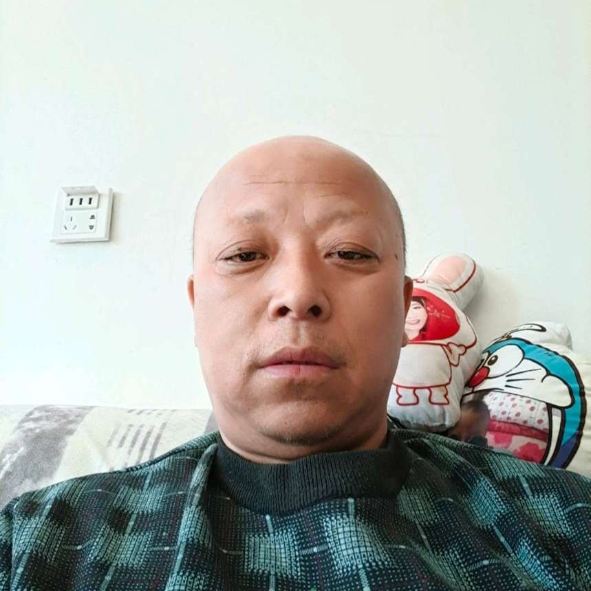 欣喜吃醋机器猫的照片