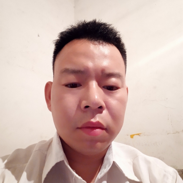 俊逸还星月的照片