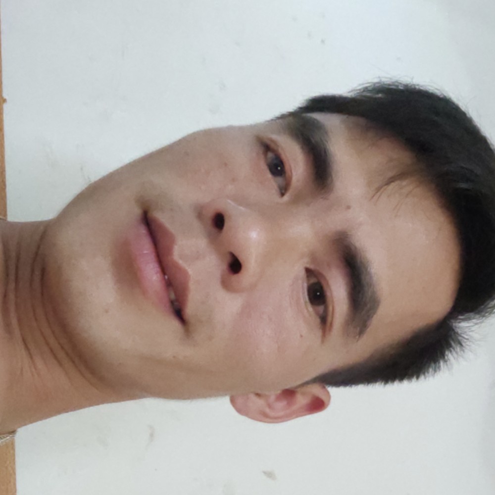 乐观凝眸紫萱的照片