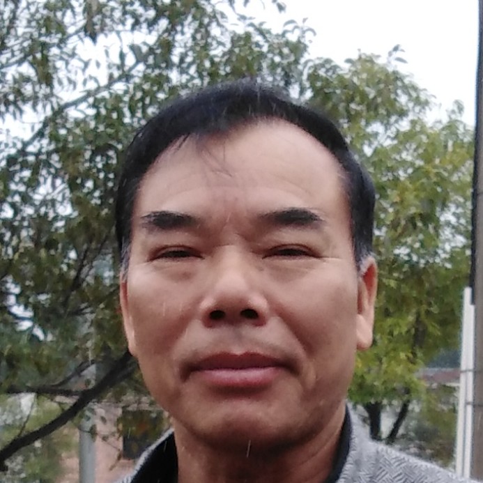 机智扯保温杯的照片