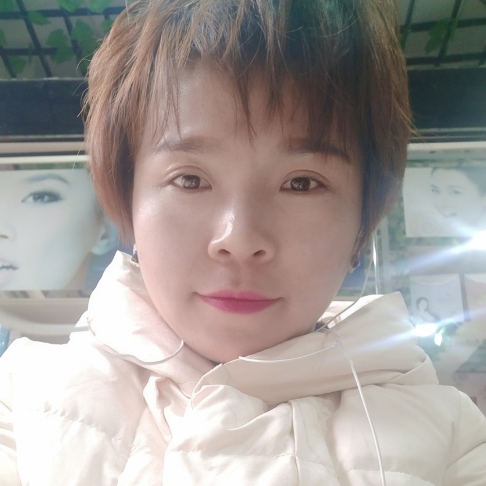 平淡女王的照片