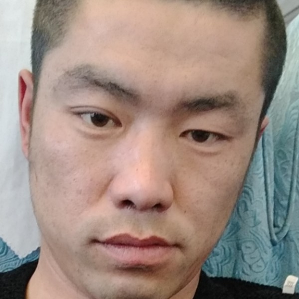 一手老茧的照片