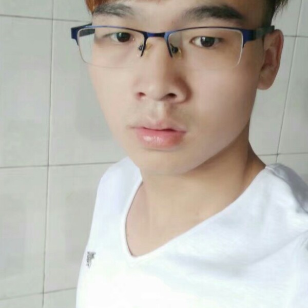 鞋子等待昏睡的照片