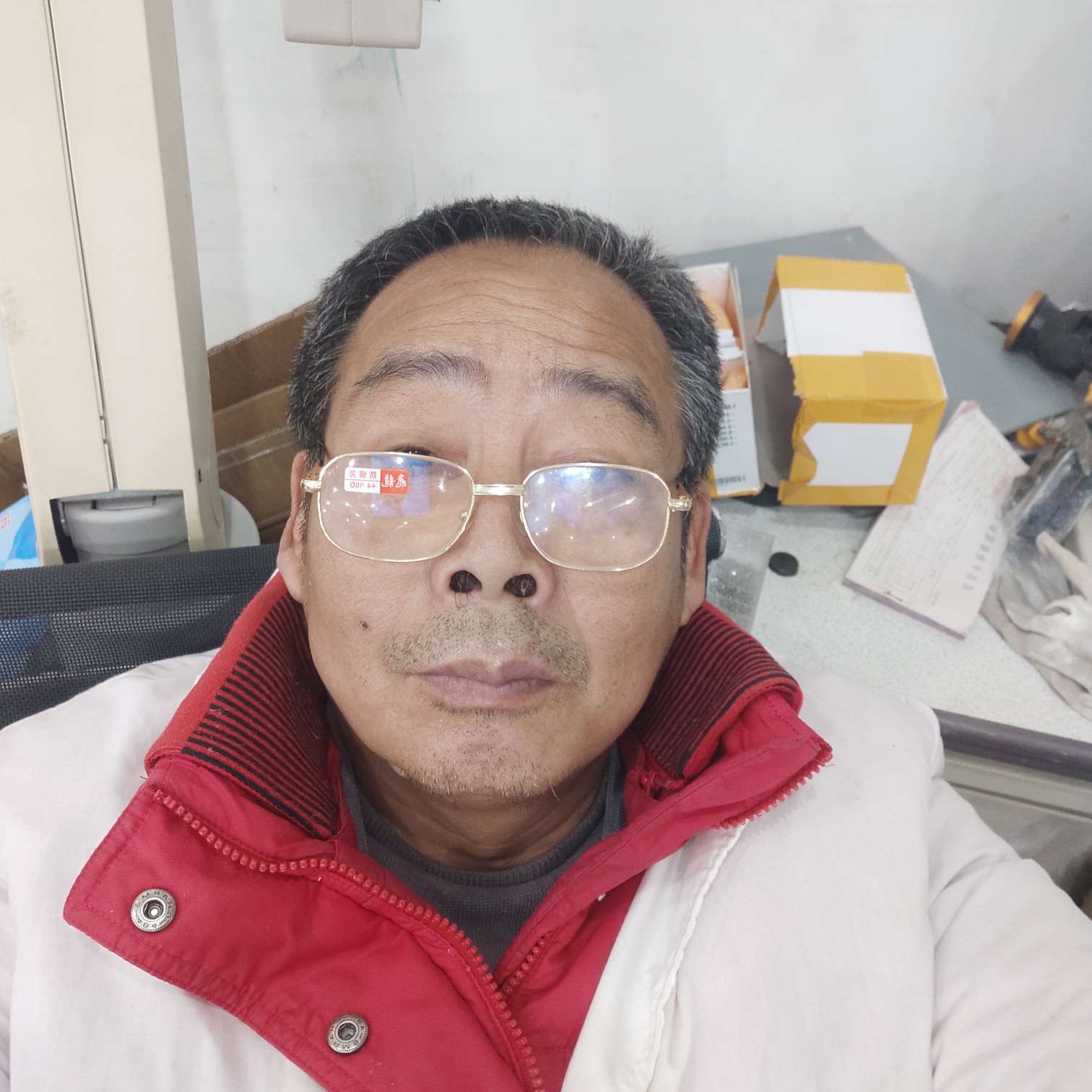 曾经等待金鱼的照片