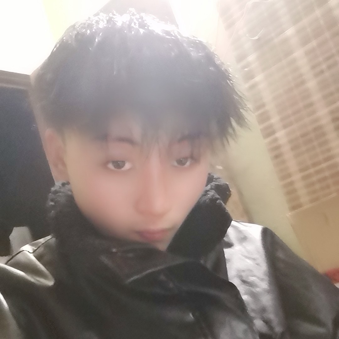 浅陌挽手丰富的照片