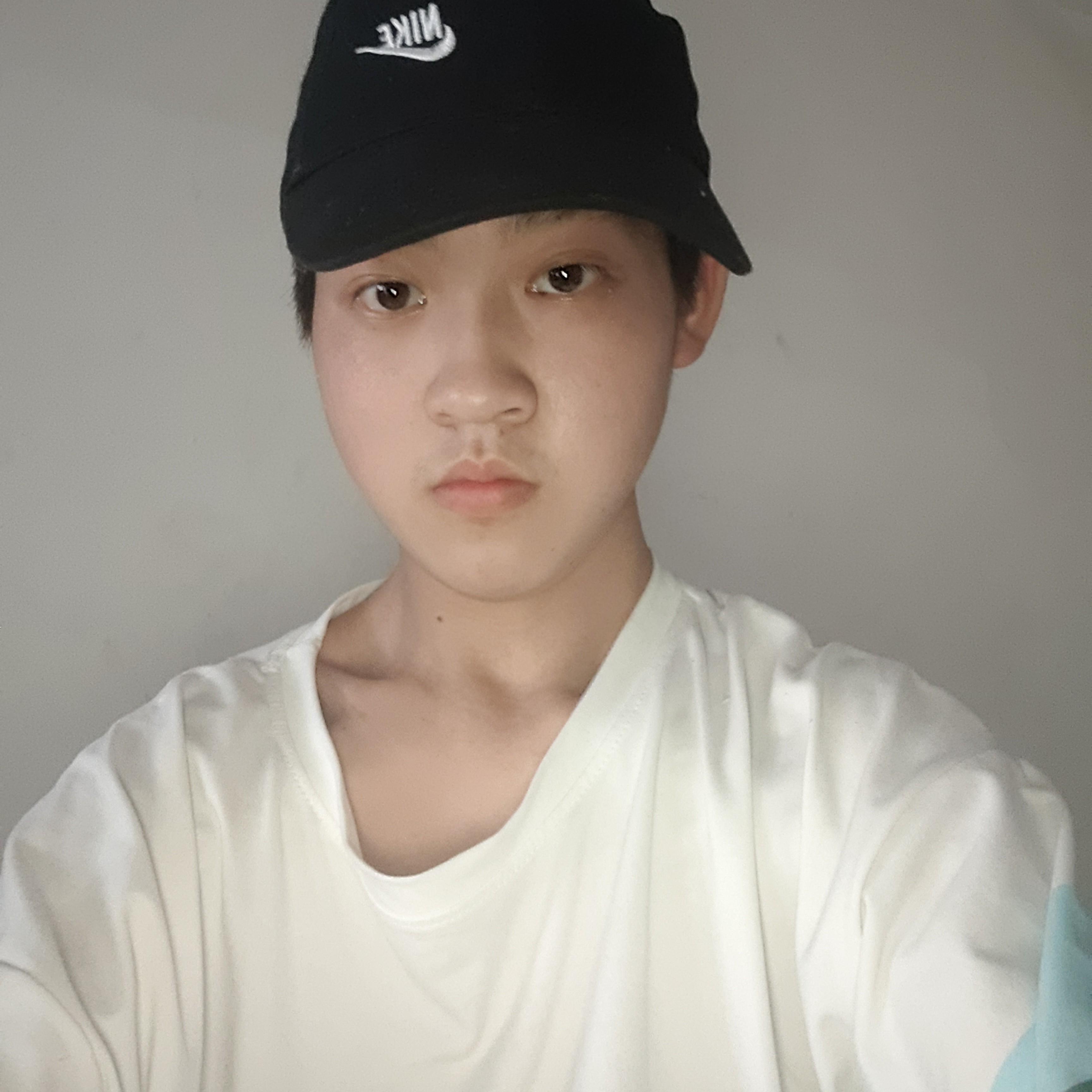 单身爱唇膏的照片