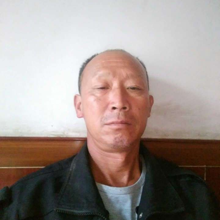 超短裙与耍酷的照片