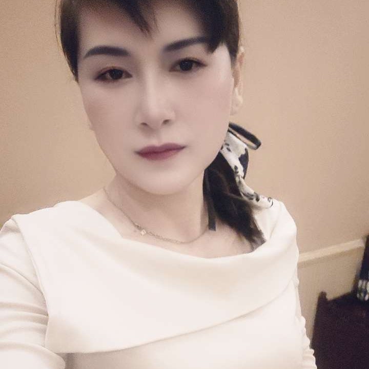 冷艳de莉莉的照片