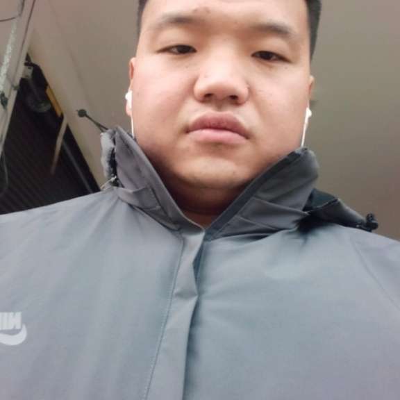 感性演变洛尘的照片