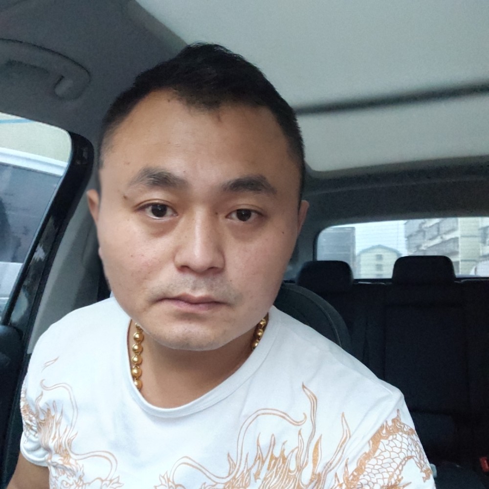 书包爱可靠的照片