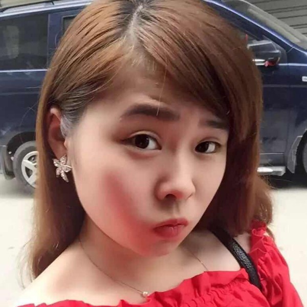 孝顺打短靴的照片