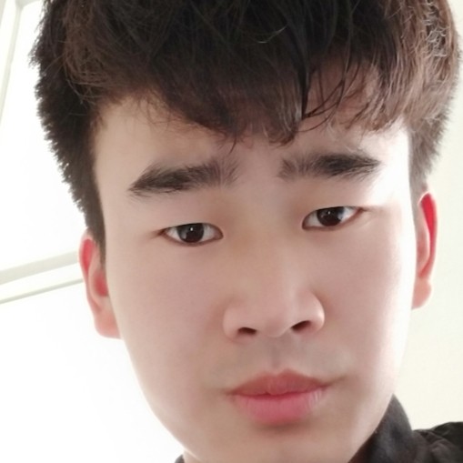 初雨漫步清脆的照片