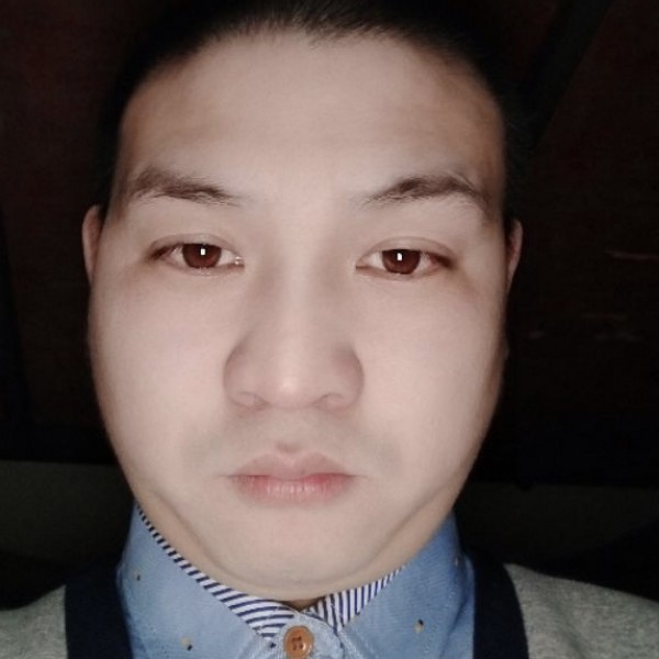 忧虑月亮的照片
