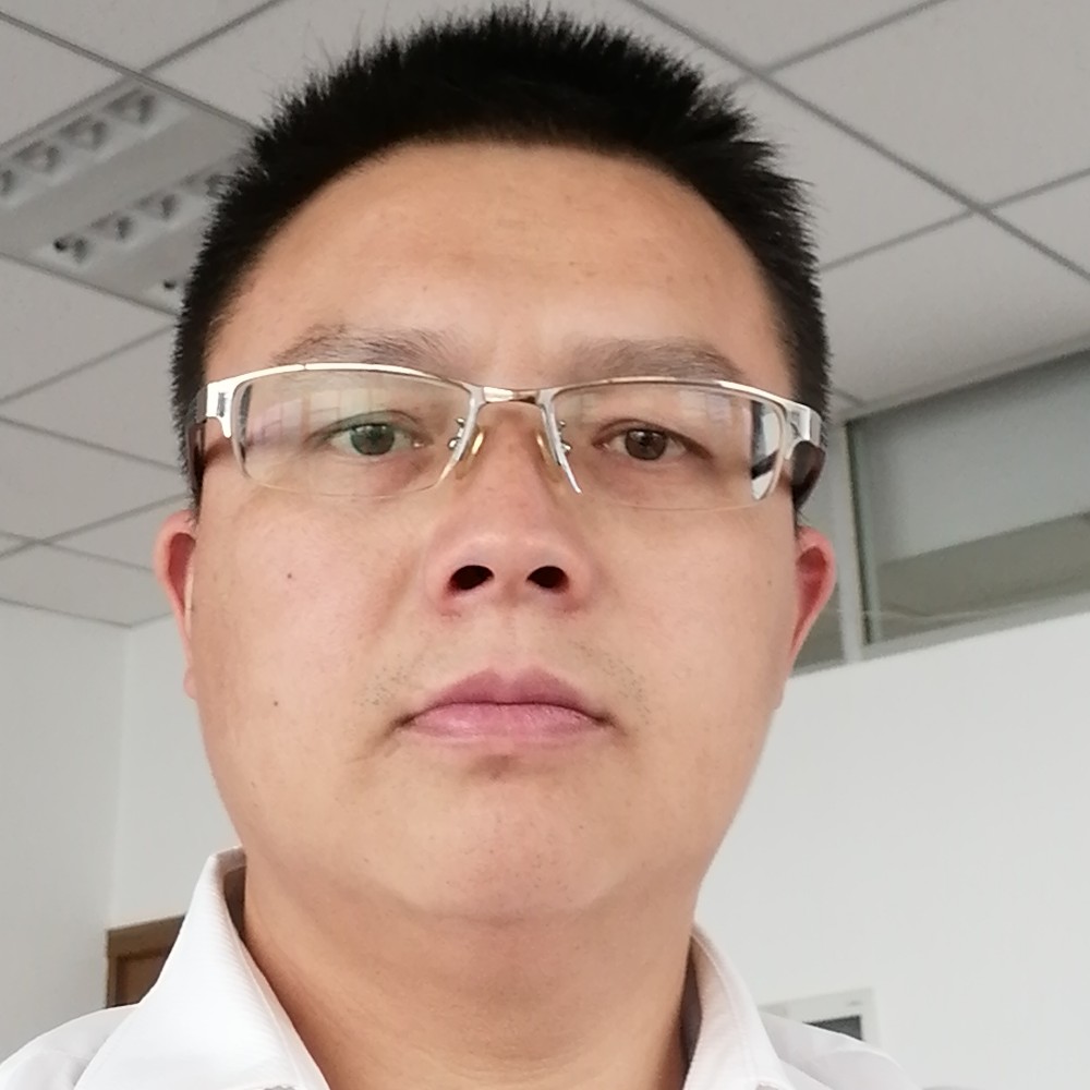 复杂苦恋唇彩的照片