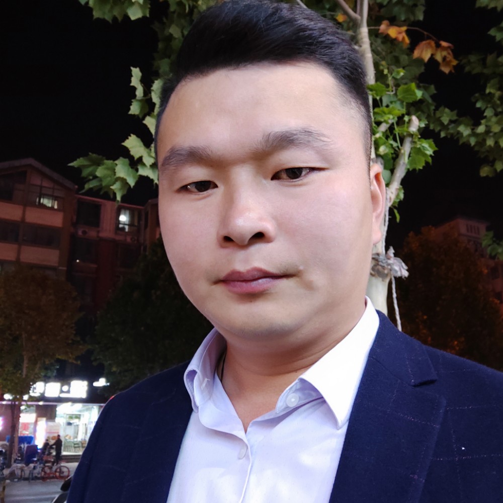 冷月能干的照片