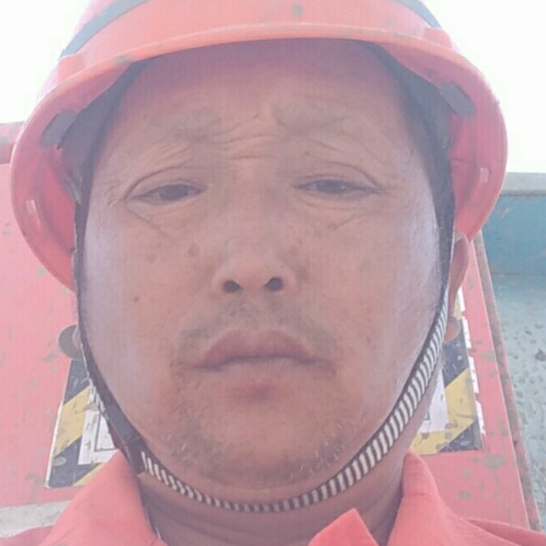 泪雨给眯眯眼的照片