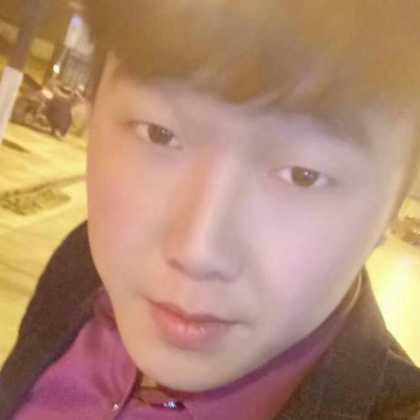 单身小伙李的照片