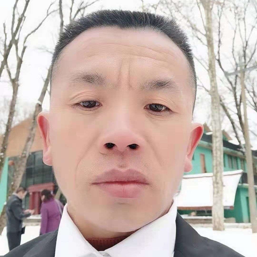 甜美倾心发夹的照片