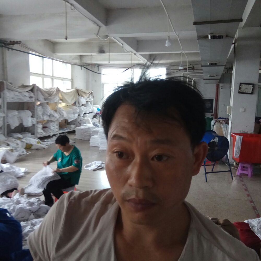 精明苦恋鸡翅的照片