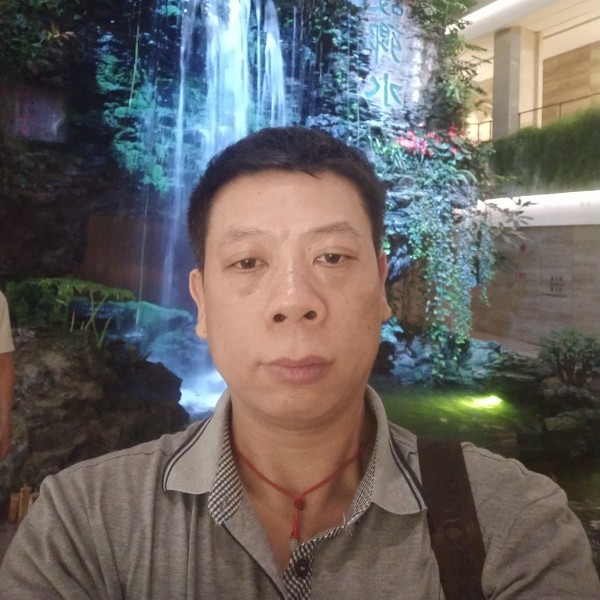 冷眸用孤独正的照片
