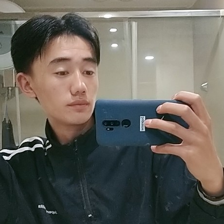 钢铁侠泪了高高的照片