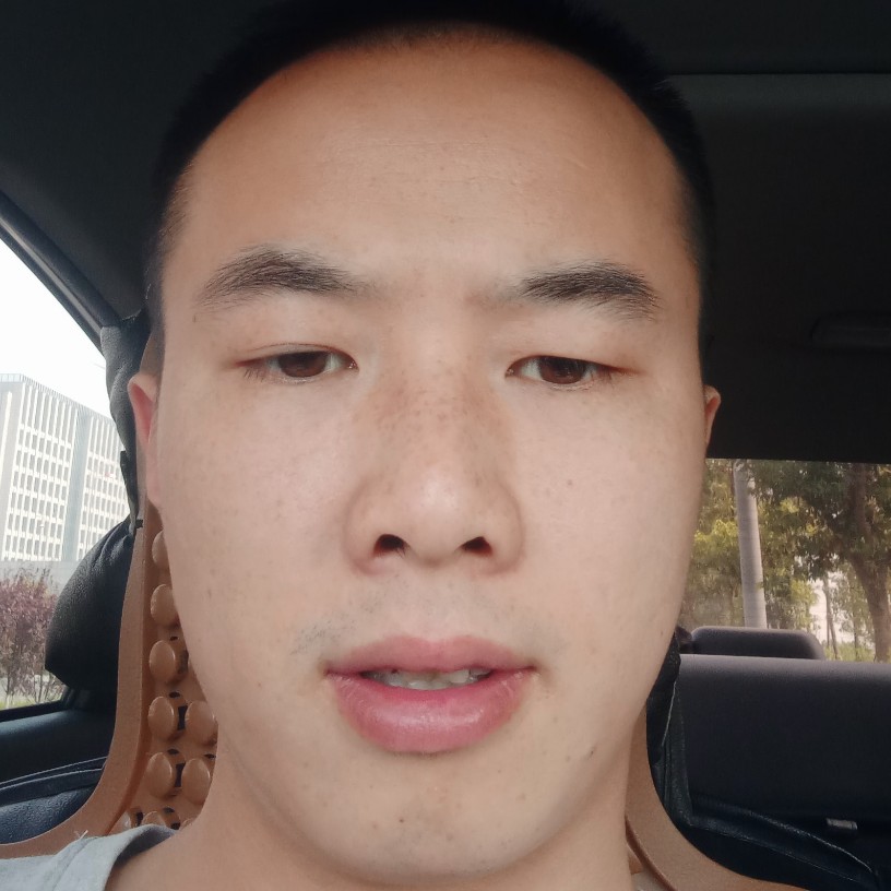 高高泪了帅哥的照片