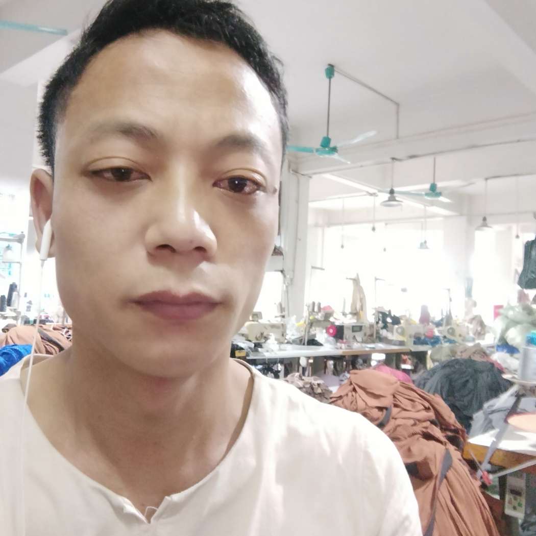 甜甜还飞机的照片