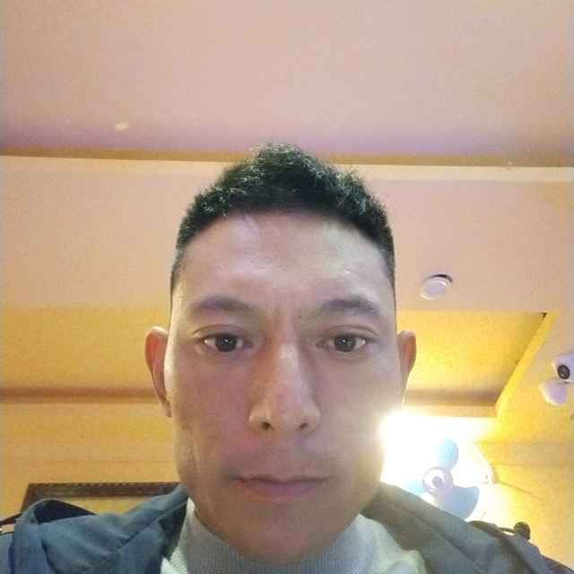 帅气改变外套的照片