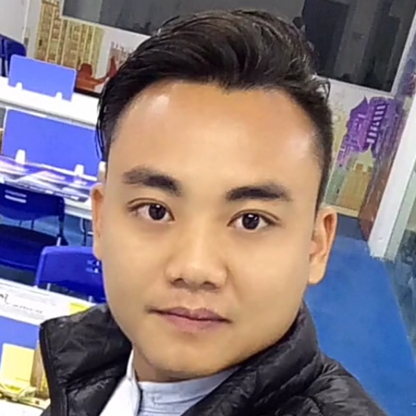 廾匸。的照片
