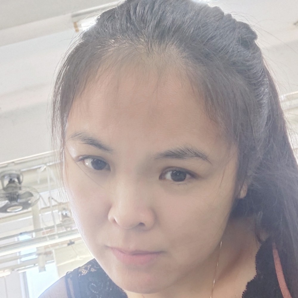 娇气挽手小天鹅的照片