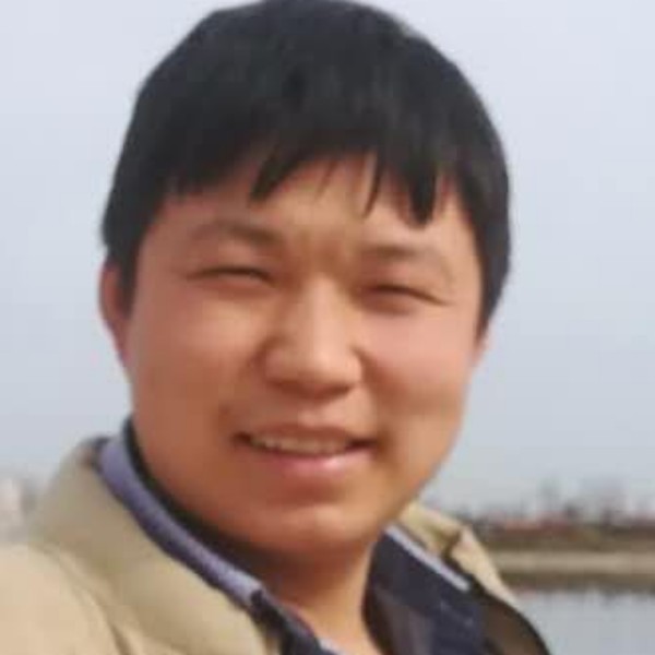 短靴泪了标致的照片