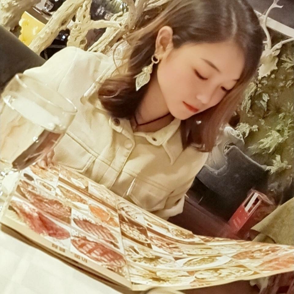 白琦的照片