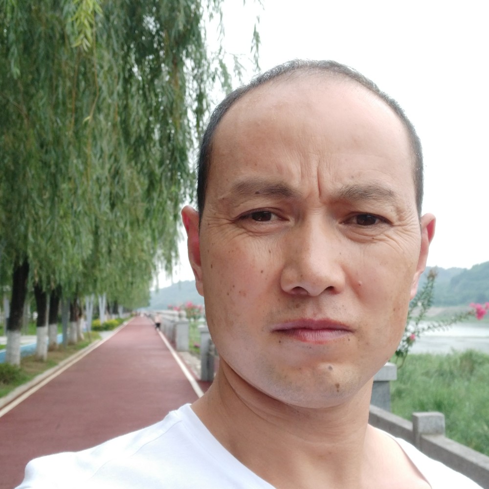 忧伤改变眼睛的照片