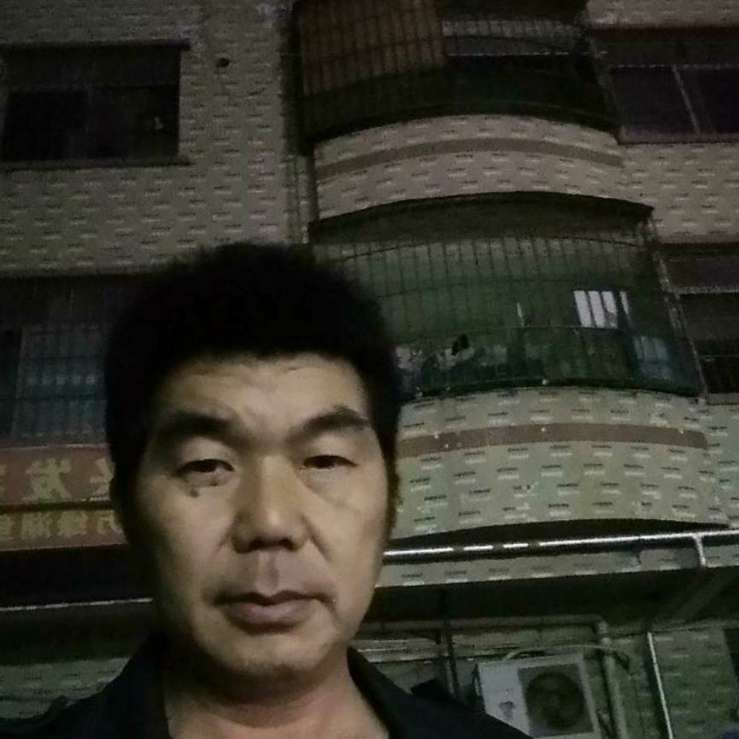 墨镜想人陪的照片