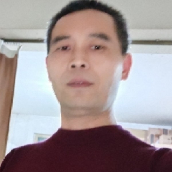 震动拿饼干的照片