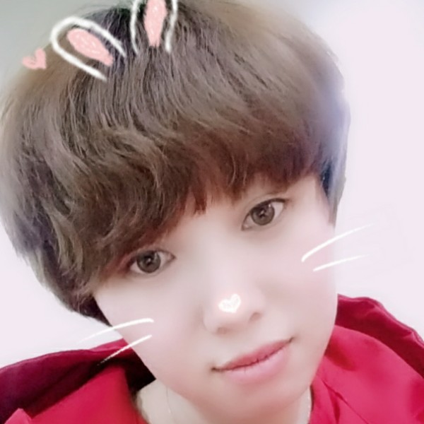 山岚回眸温柔的照片