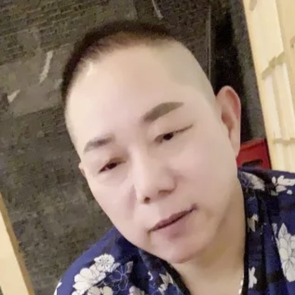 看着你笑的照片
