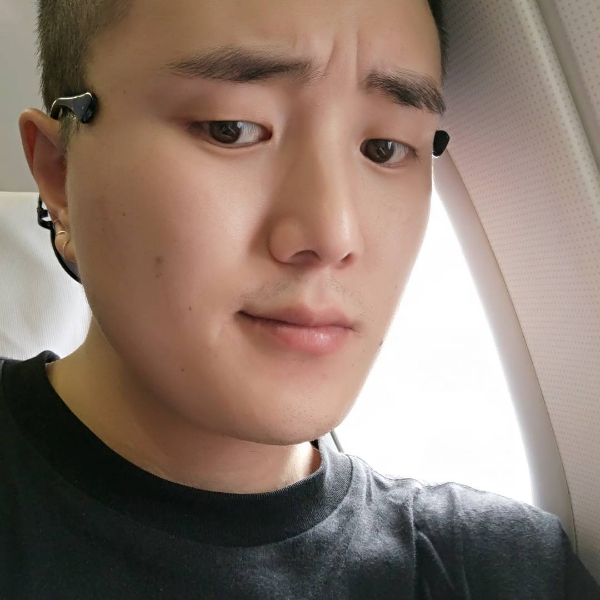 @Alone的照片
