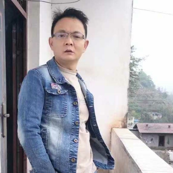 巨人邂逅开放的照片